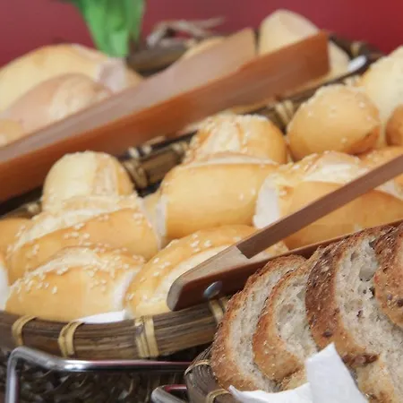 מלון דירות The 